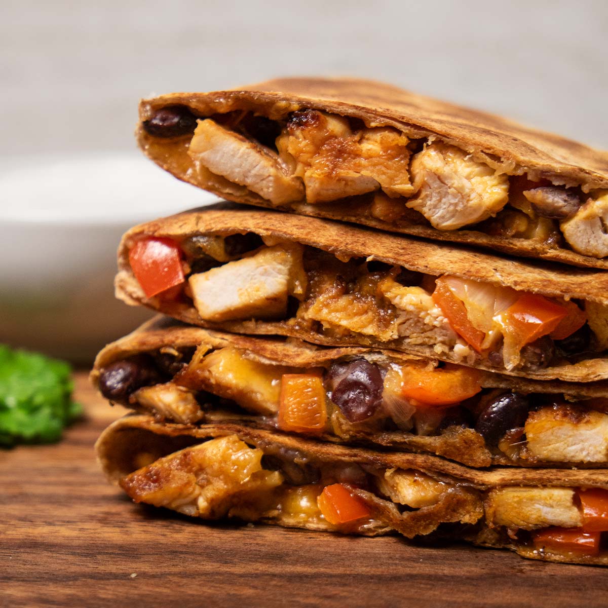 kesadilijos-su-vistiena-receptas Kesadilijų su vištiena receptas.