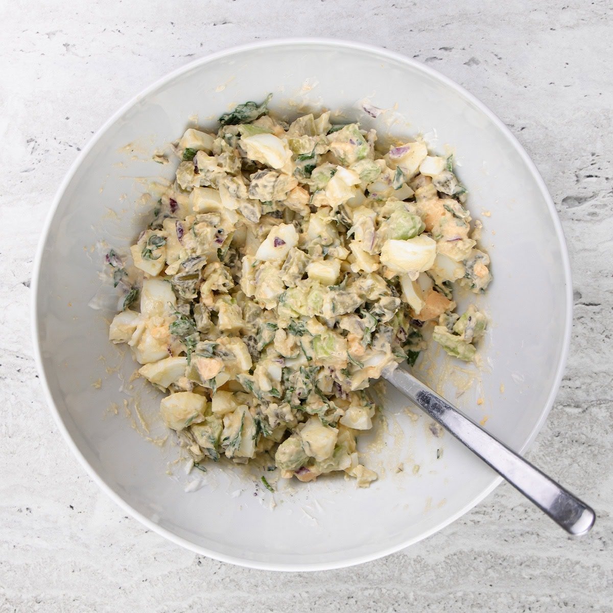 Kiaušinių salotų instrukcijos: 3 žingsnis.