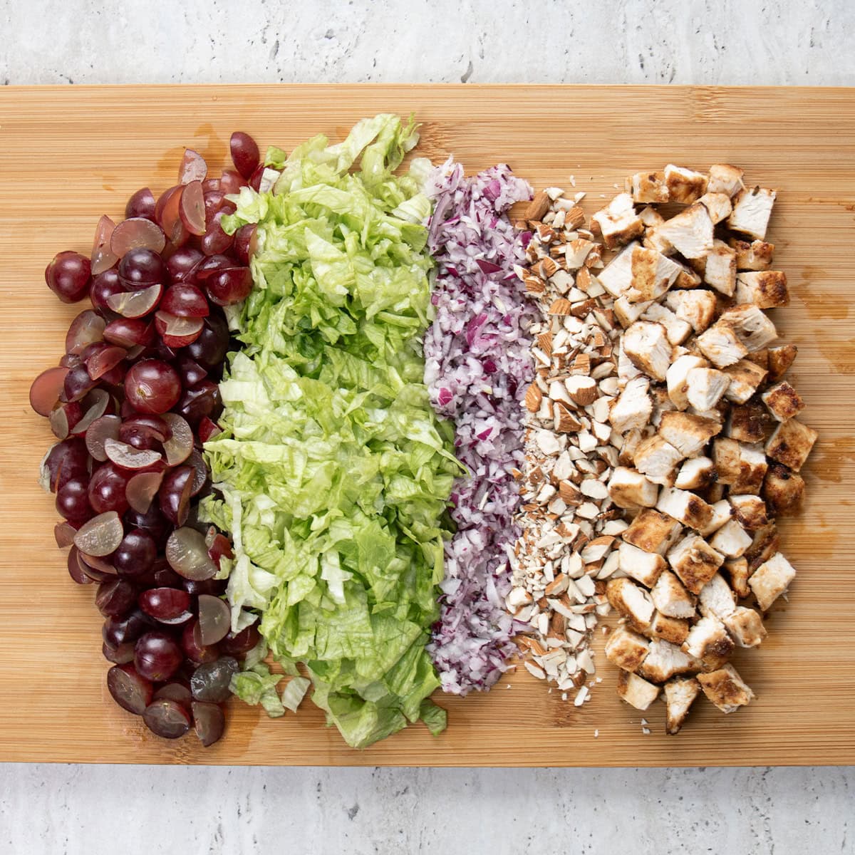 Salotų su vištiena instrukcijos: 1 žingsnis.