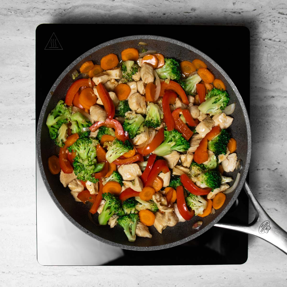 Vištienos su daržovėmis instrukcijos: 6 žingsnis.