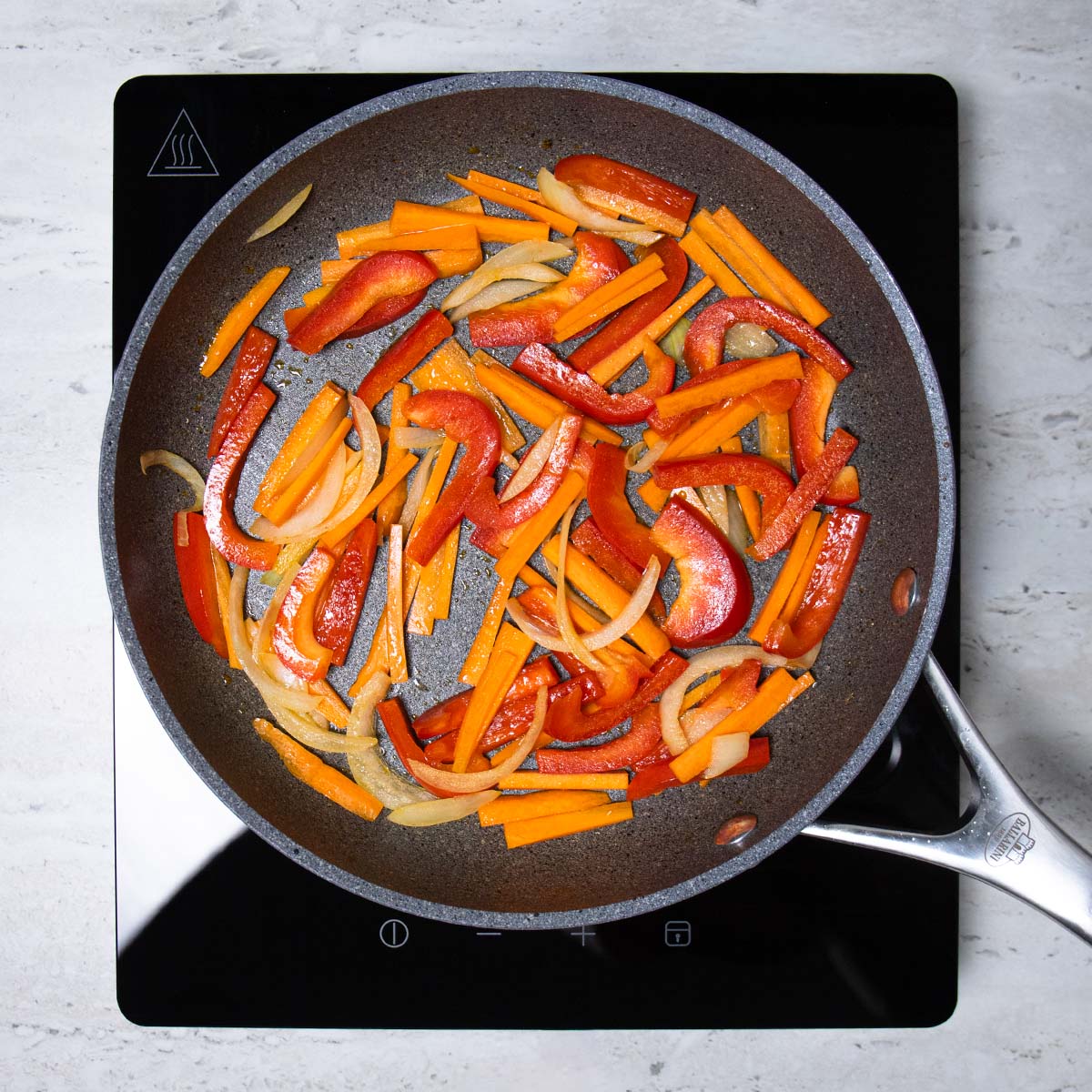 Wok makaronų instrukcijos: 5 žingsnis.
